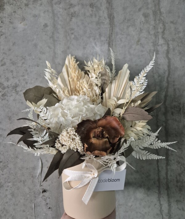 Naturals in Beige Vase